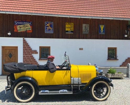 Oldtimertreffen beim Rohland in Langkünzing 2025 – Bild 1 von 2